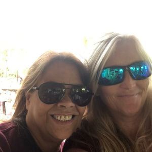 Meet your Posher, Debbie